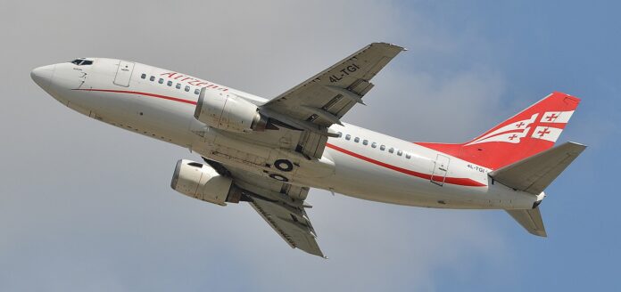 airzena-georgian-airways-boeing-737 აირზენა ავიაბილეთები — Georgian Airways-ის Boeing 737 თვითმფრინავი